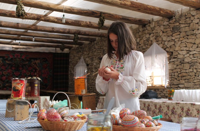 Easter egg making workshop - photo 5