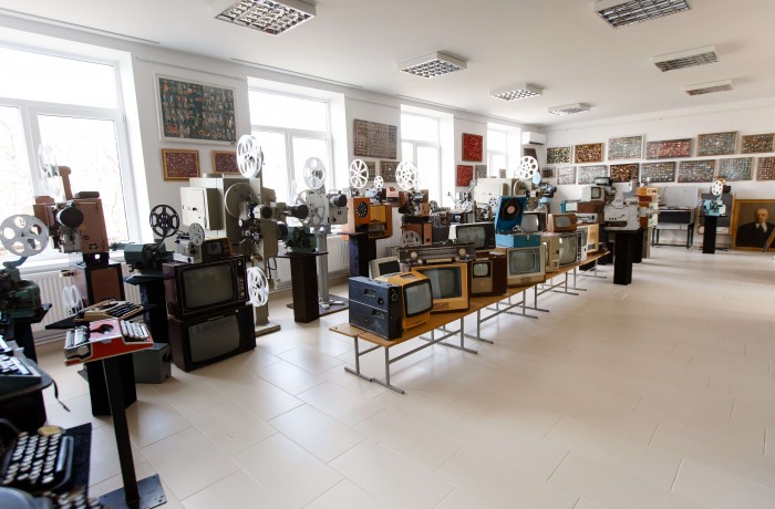 Petru Costin Gallery collections of the Ialoveni District Council - photo 5