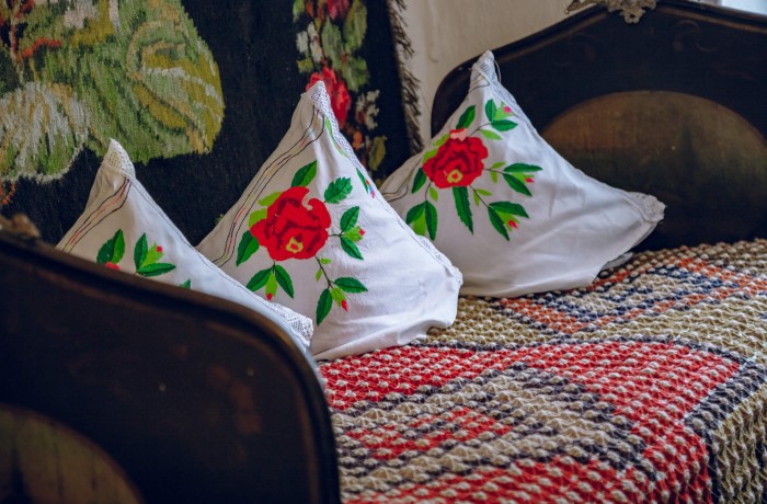 Craft activities workshop „Knot at the headkerchief”, Parental House - photo 1