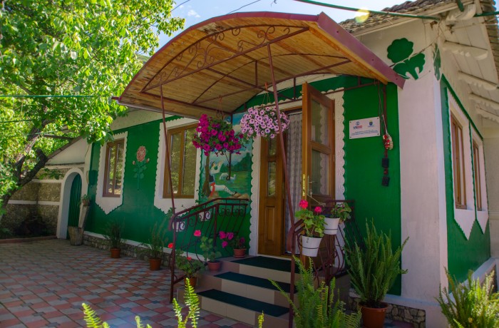 Guesthouse “Casa verde” - photo 1
