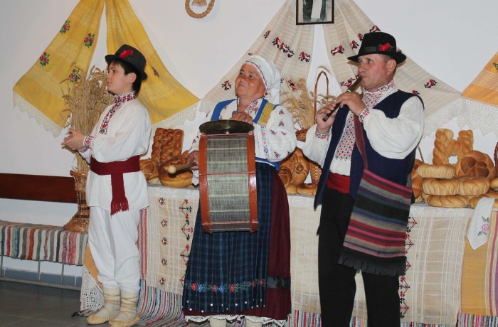 The Museum of Bread traditions and customs, Valeni village, Cahul - photo 2